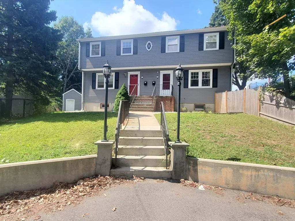 Dedham, MA 02026,135 Ashcroft #1