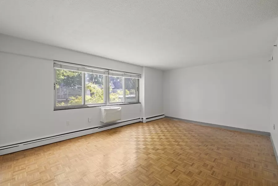 1025 Hancock St #1F, Quincy, MA 02169