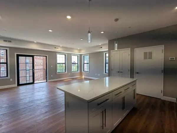 Lynn, MA 01902,13 Nahant Street #4A