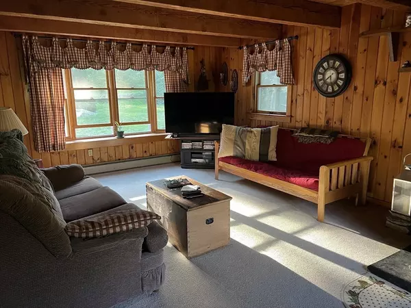 West Brookfield, MA 01585,221 Pierce Road