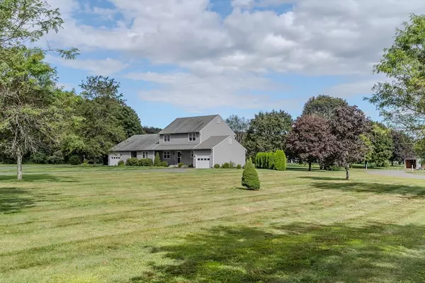 Deerfield, MA 01373,16 Duncan Dr #B