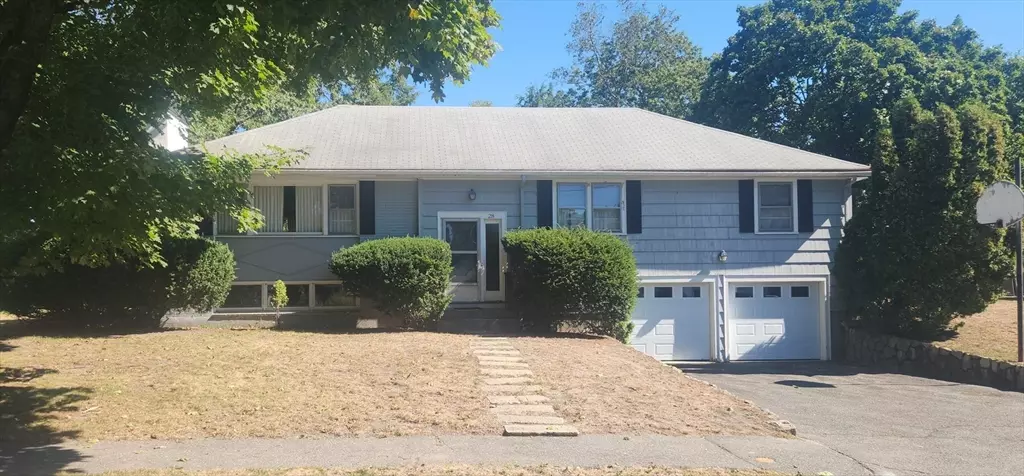 28 Poplar Rd, Wellesley, MA 02482