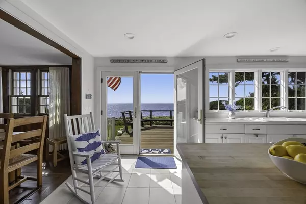 Harwich, MA 02671,39 Shore Rd