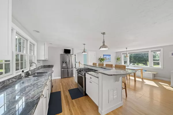 Marshfield, MA 02050,11 Liberty Road