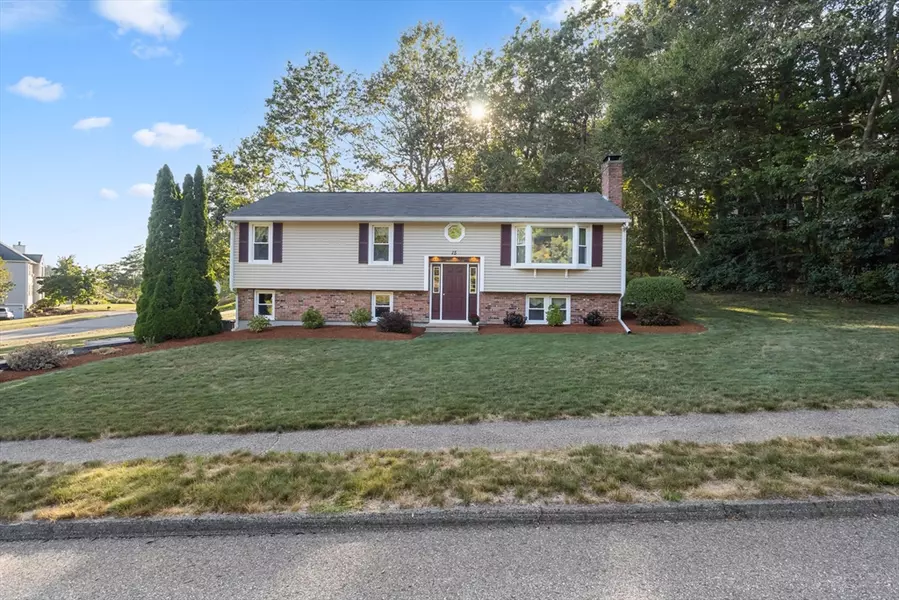 15 Summer Hill Dr., Rutland, MA 01543