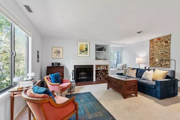 Concord, MA 01742,1 Concord Greene #7