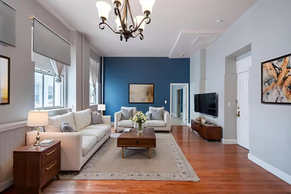 Andover, MA 01810,16 Balmoral #422