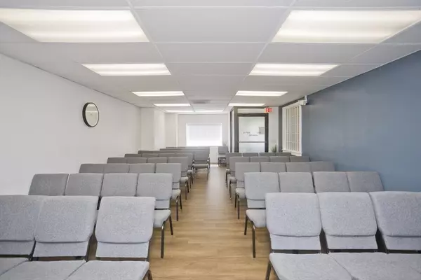 Springfield, MA 01103,266 Bridge St