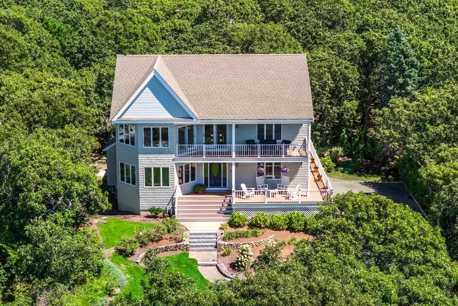 11 Island Creek Lane, Dennis, MA 02641