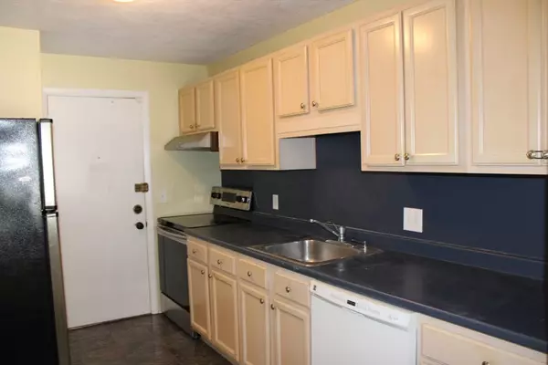 Wakefield, MA 01880,276 Albion Street #24
