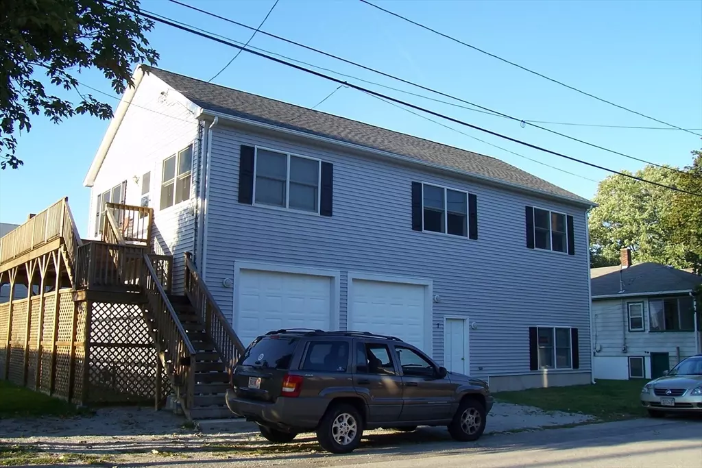 Hull, MA 02045,7 J Street
