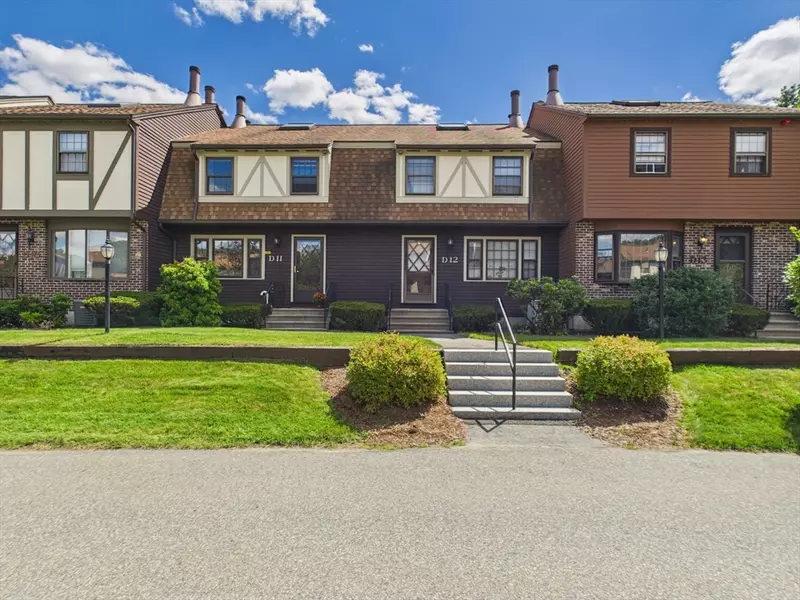 D11 Scotty Hollow Dr #D, Chelmsford, MA 01863