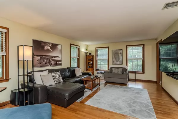 Wilbraham, MA 01095,225 Maynard Rd