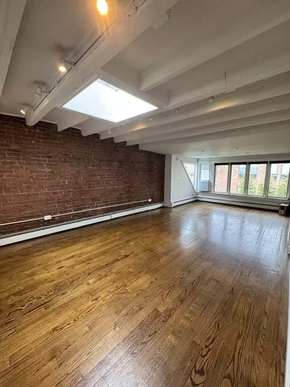 12 Aberdeen St #3, Boston, MA 02215