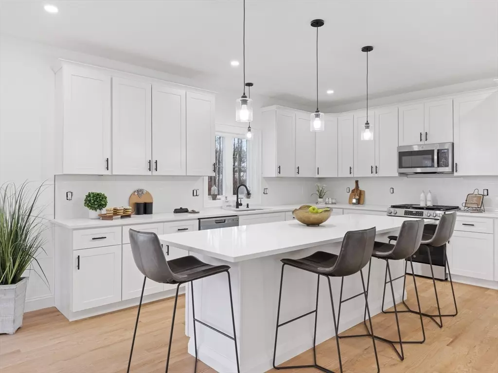 Plaistow, NH 03865,18 Horizon Way