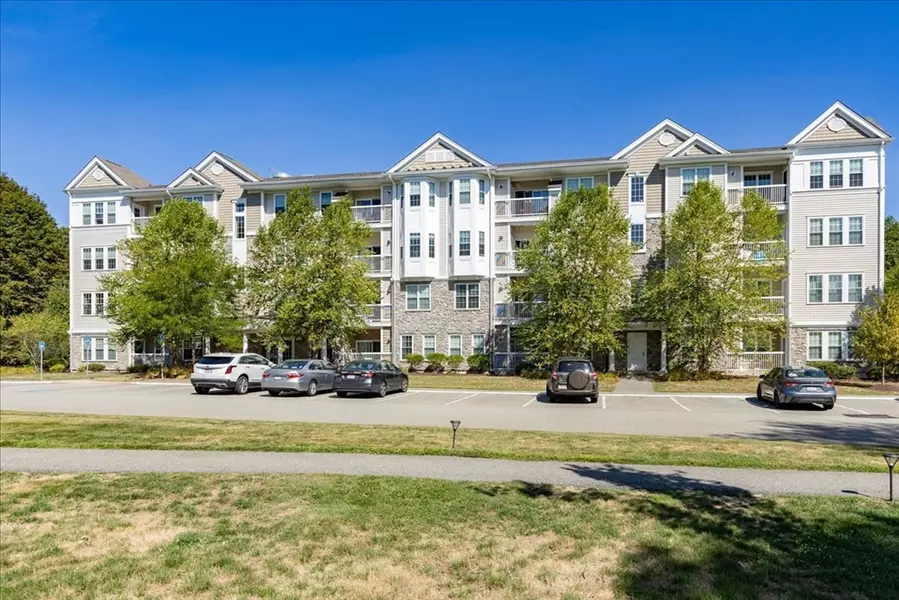 23 Augustus Ct #4006, Reading, MA 01867