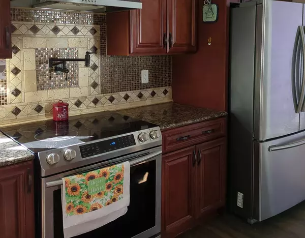 Lynn, MA 01902,7 Cherry Street