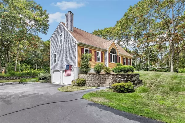 Mashpee, MA 02649,19 Drew Lane
