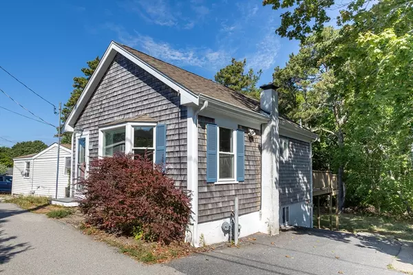 Bourne, MA 02533,3-A Thompson Road #A
