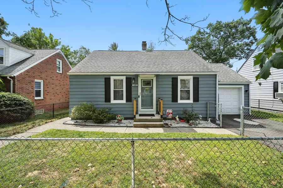 130 Eddy St, Springfield, MA 01104