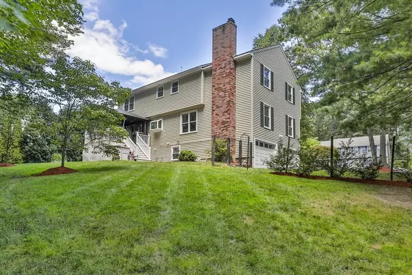 Nashua, NH 03063,22 Cathedral Cir