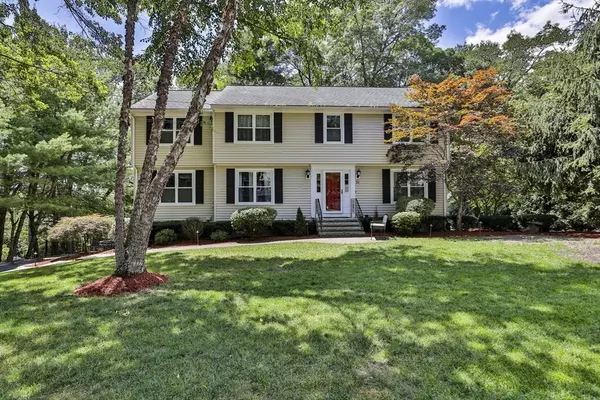 Nashua, NH 03063,22 Cathedral Cir