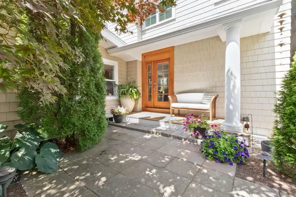 Amesbury, MA 01913,11 Beacon St