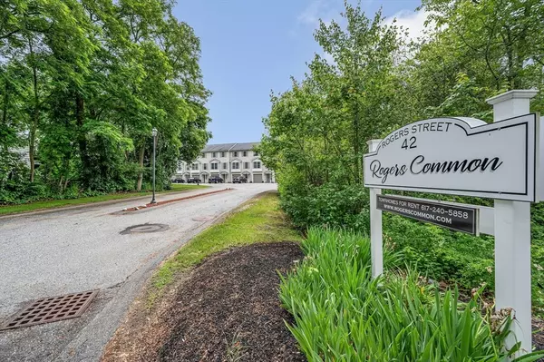 Tewksbury, MA 01876,42 Rogers St #1