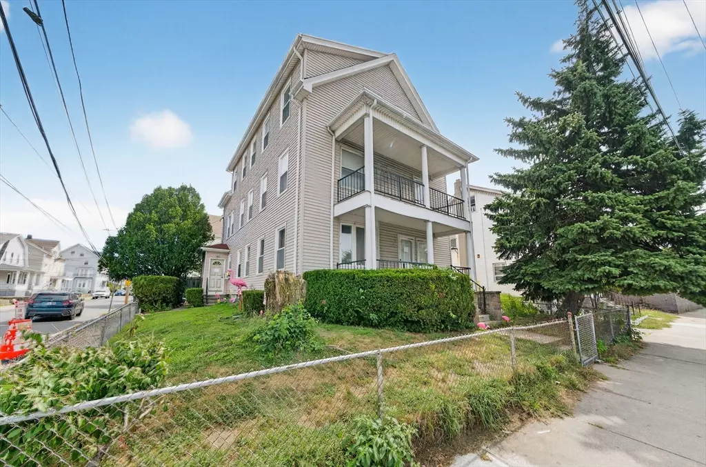 Pawtucket, RI 02860,167 Lonsdale