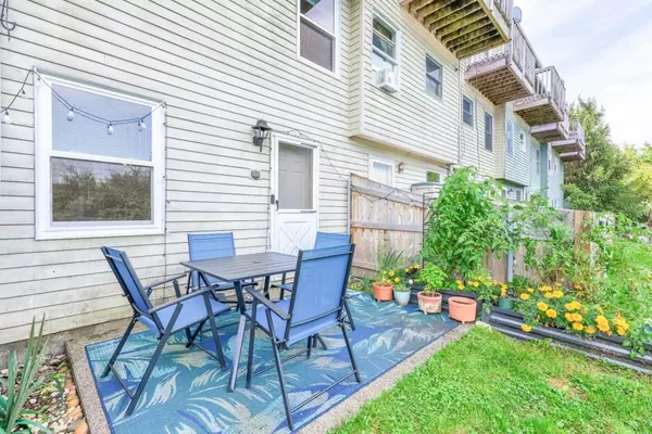 Spencer, MA 01562,17 Bixby Rd #7