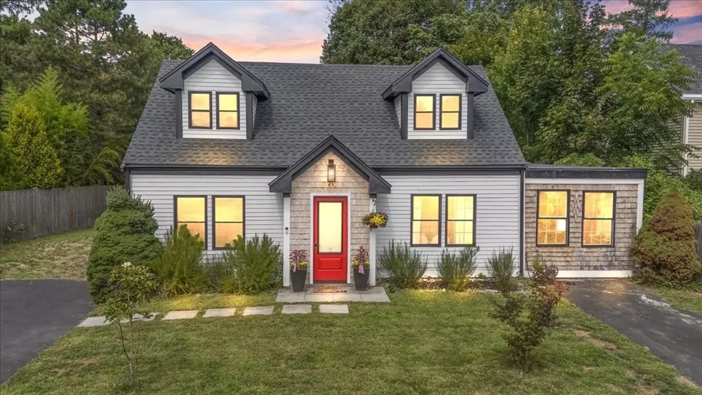 Newbury, MA 01951,4 Hanover Street