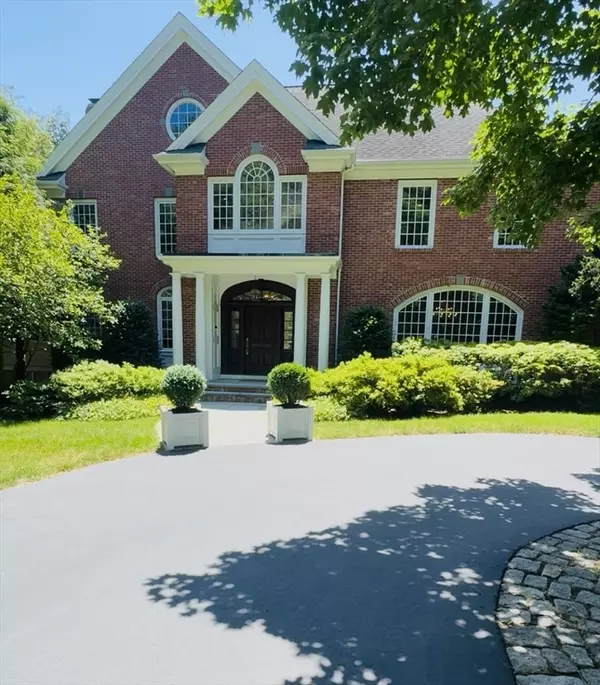 Westwood, MA 02090,20 Longmeadow Drive