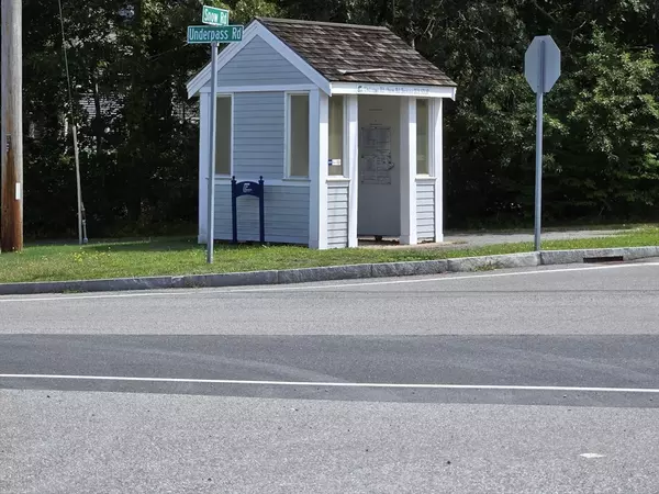 Brewster, MA 02631,302 Underpass Road