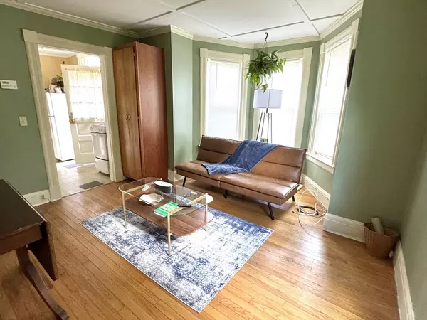 Northampton, MA 01060,215-217 State St