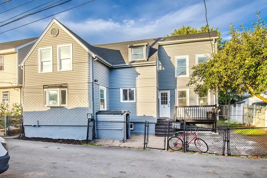 Lynn, MA 01905,27 S Street Ct