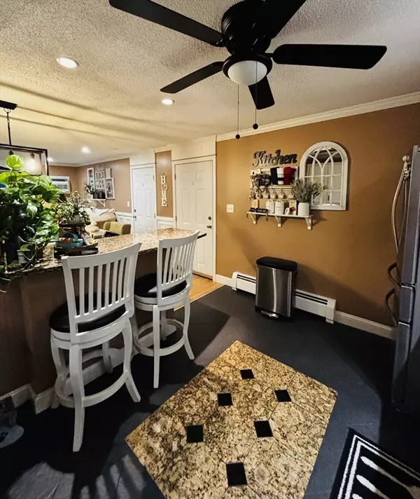 Fall River, MA 02723,344 Beattie St #5