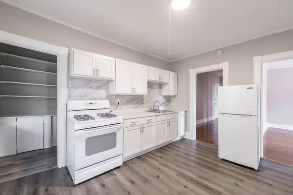Springfield, MA 01108,92 Woodside Ter