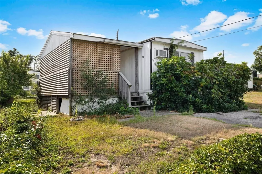 Mashpee, MA 02649,300 Nathan Ellis Hwy #50