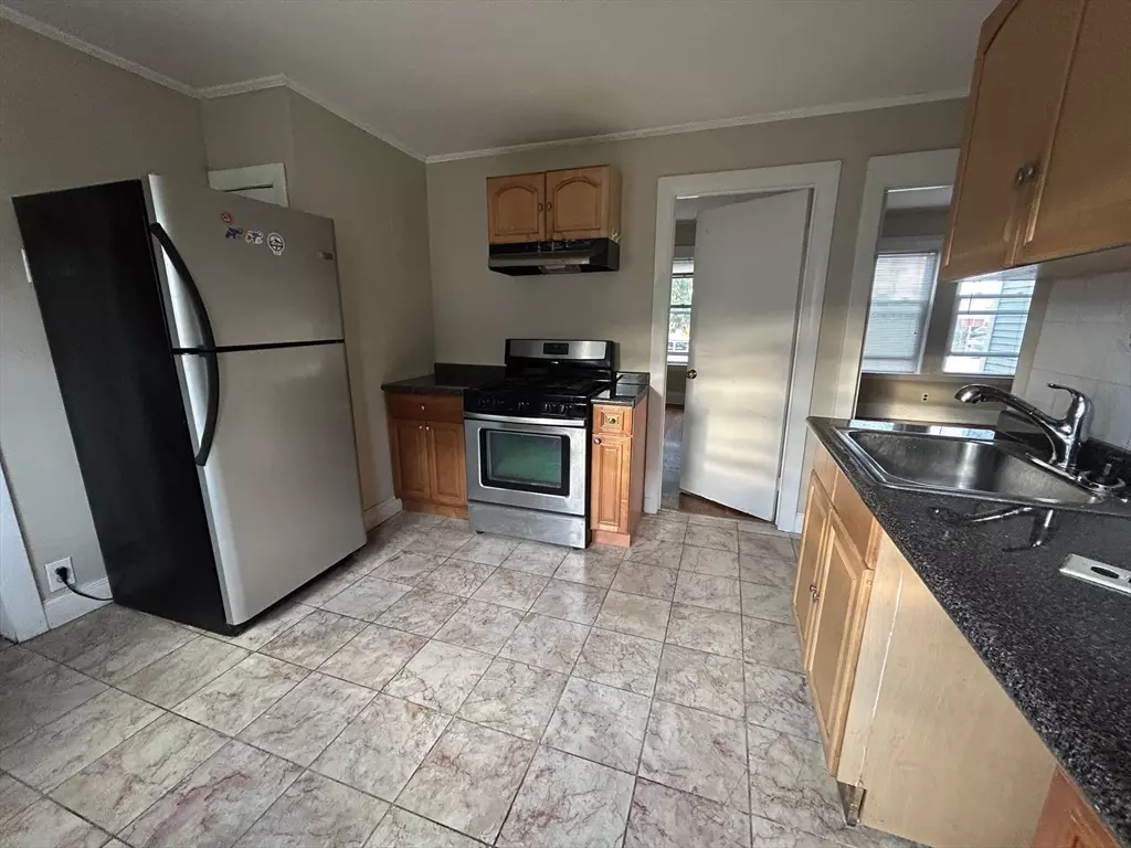 Medford, MA 02155,31 Harvard Street #1