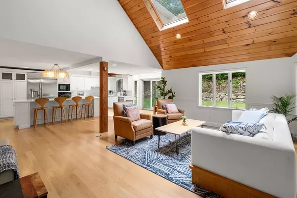 Southborough, MA 01772,11 Skylar Drive