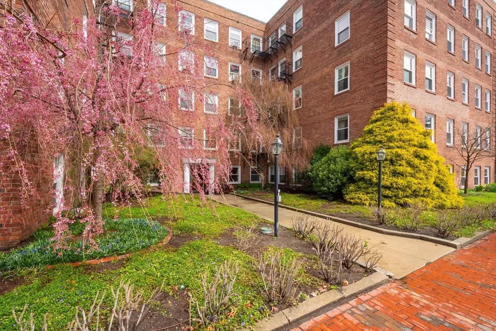 Cambridge, MA 02139,395 Broadway #R4A