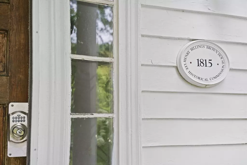 Lee, MA 01238,1574-1579 Pleasant St