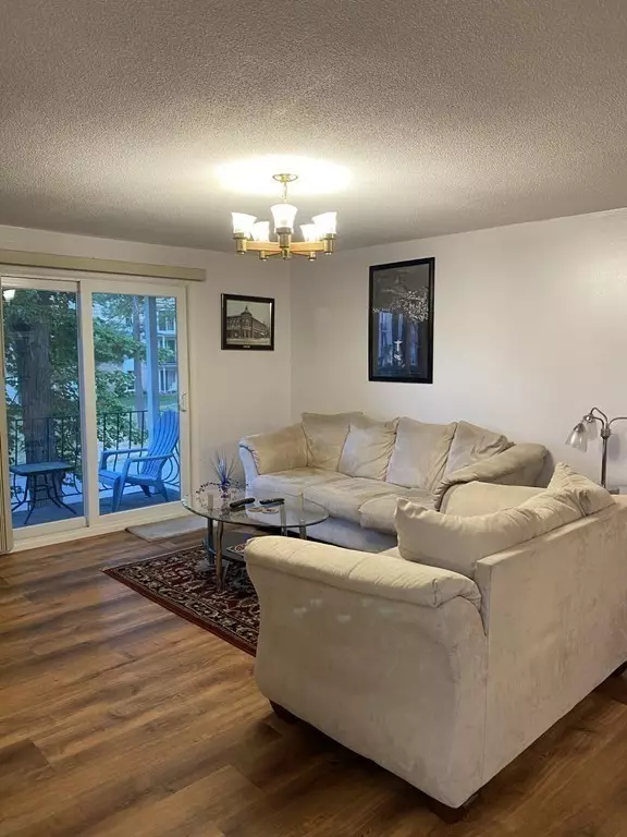 Milford, MA 01757,17 Shadowbrook Ln #19
