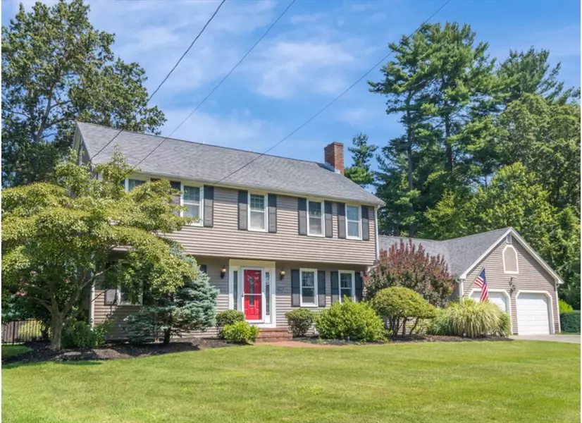 122 Mary Ann Way, North Attleboro, MA 02760