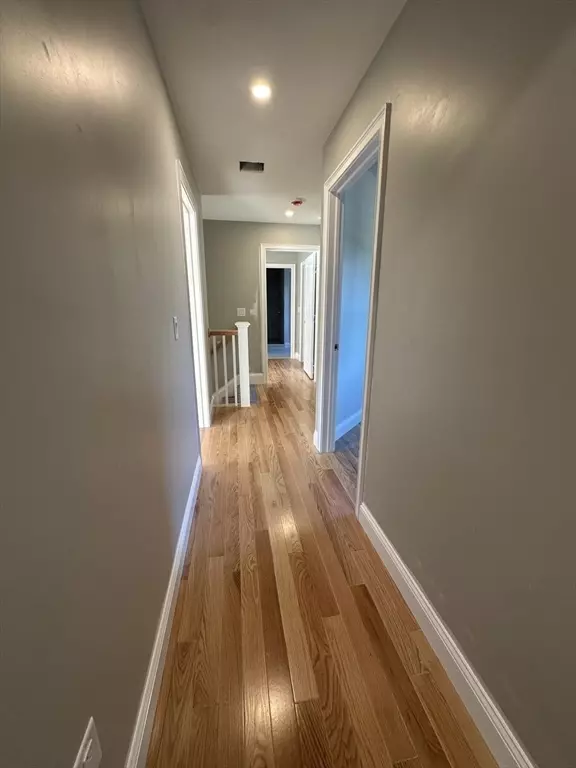 Kingston, MA 02364,77 Pembroke St