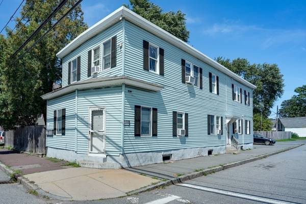 317 Lakeview Ave, Lowell, MA 01850