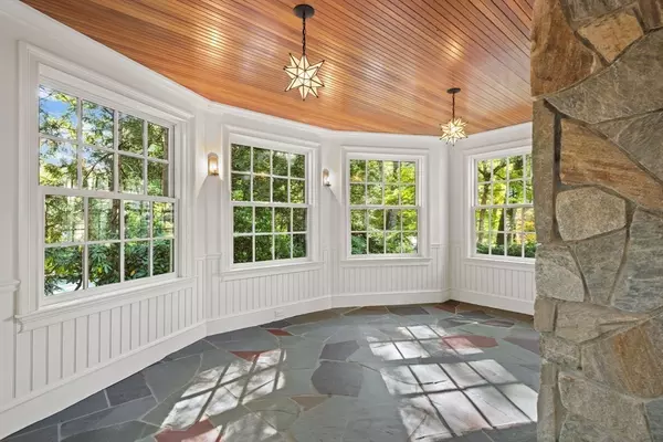 Wellesley, MA 02481,56 Ledgeway