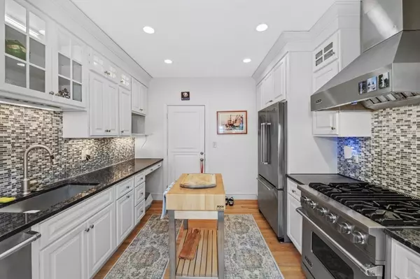 Winthrop, MA 02152,212 Winthrop Shore Drive #1