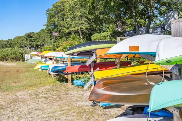 Falmouth, MA 02536,27 Harborview Dr