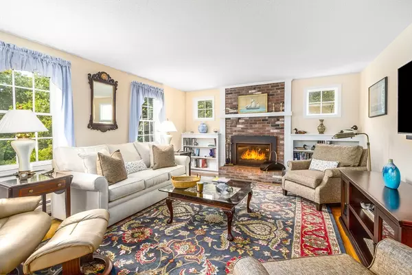 Barnstable, MA 02630,110 Marble Rd